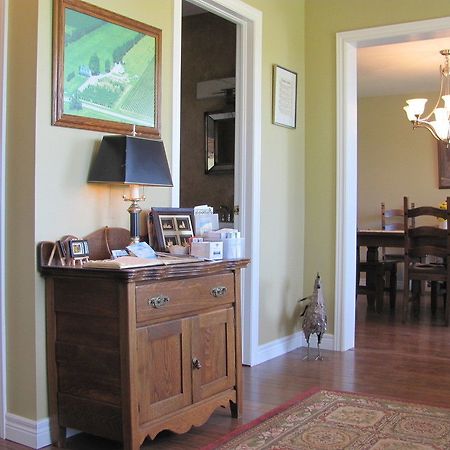 Countryside Bed & Breakfast ナイアガラオンザレイク エクステリア 写真
