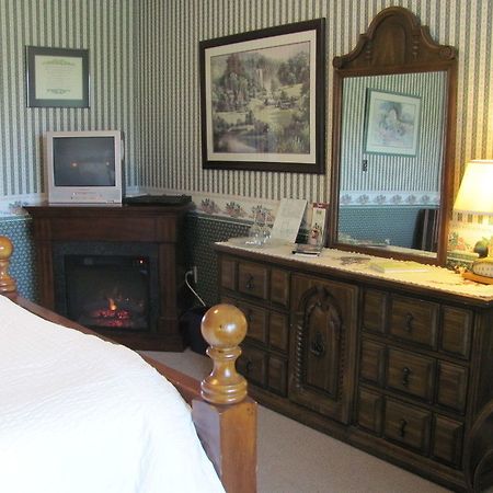 Countryside Bed & Breakfast ナイアガラオンザレイク エクステリア 写真