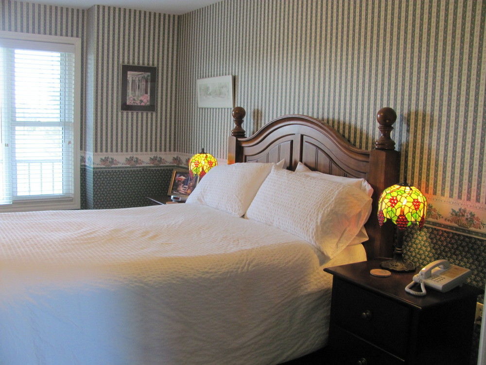 Countryside Bed & Breakfast ナイアガラオンザレイク エクステリア 写真